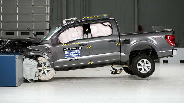 Ford F-150 Crash Test