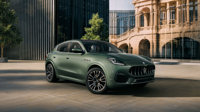 A side on shot of a green Maserati Grecale