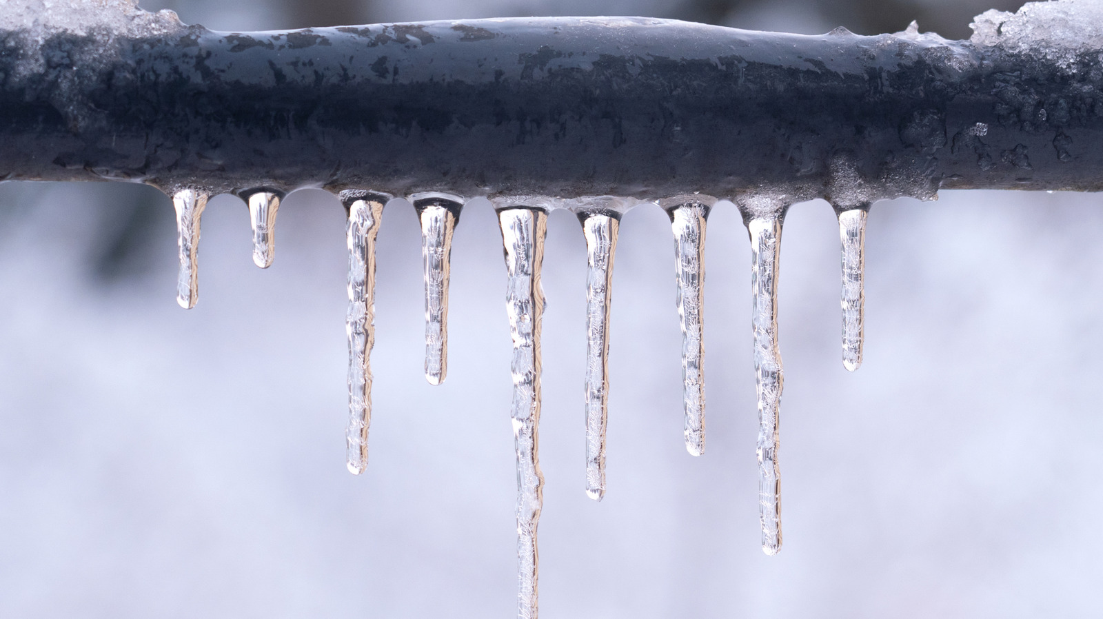 These Are Your Home's Most At-Risk Pipes In Wintertime
