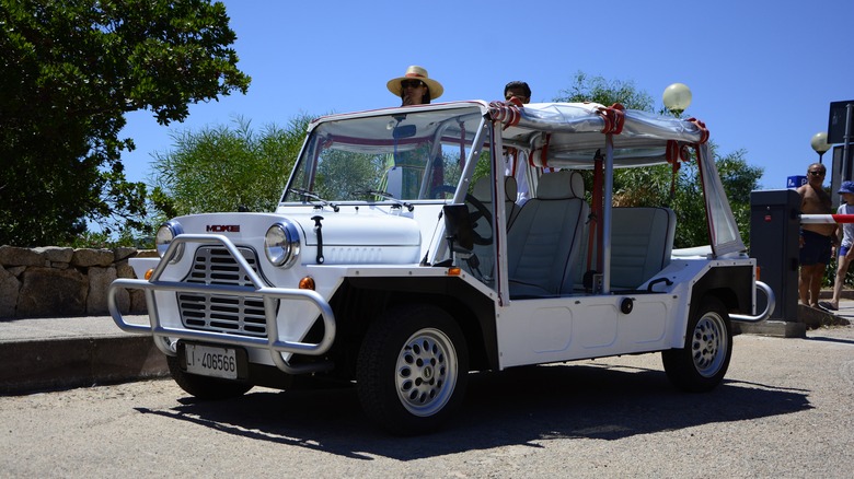 Mini Moke