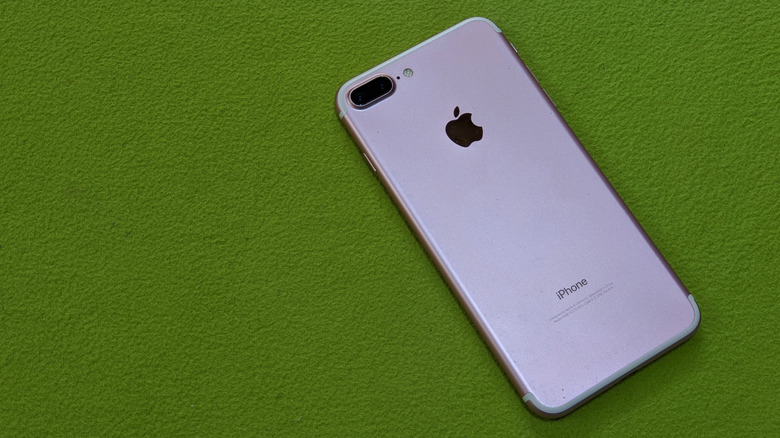 rose gold iPhone 7 plus