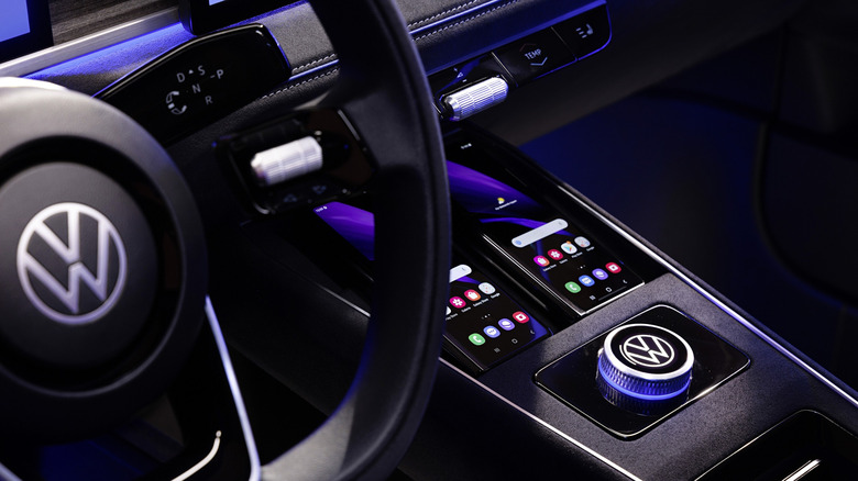 The dashboard of the Volkswagen ID. 2all concept car