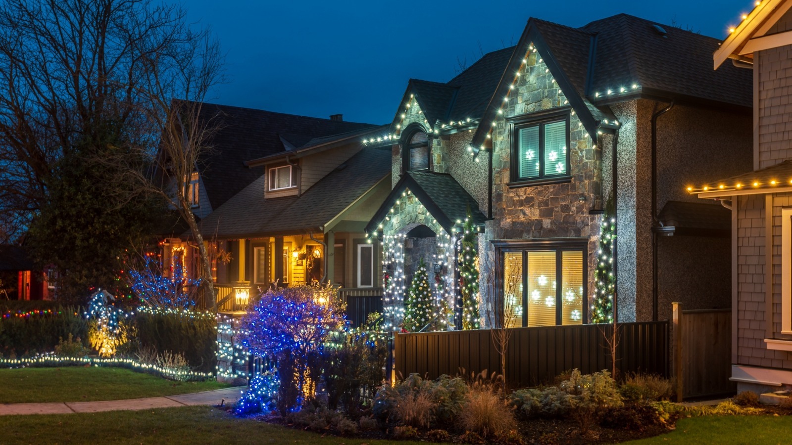 This Milwaukee Gear Could Help Power Your Outdoor Christmas Decorations - Vimarsana News