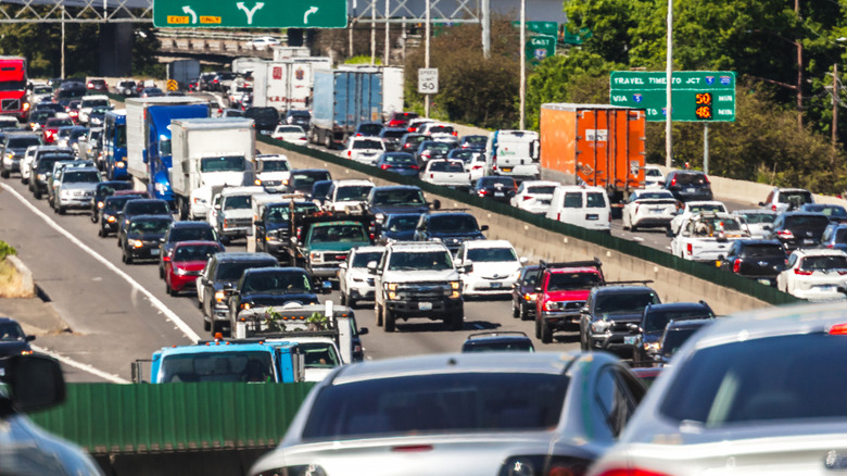 Traffic on US highway