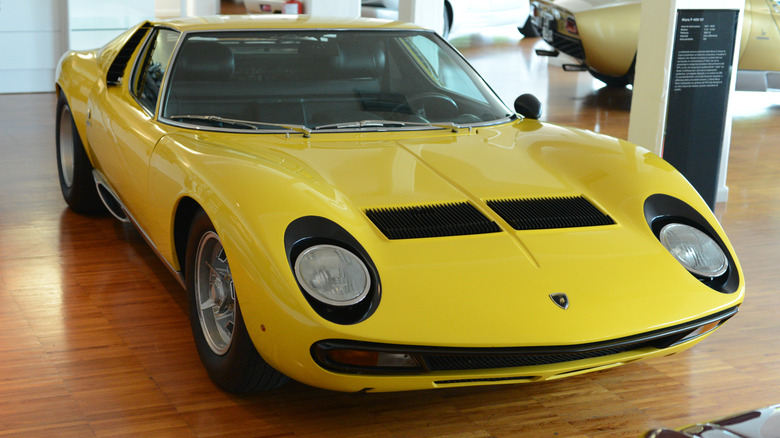 Lamborghini Miura SV