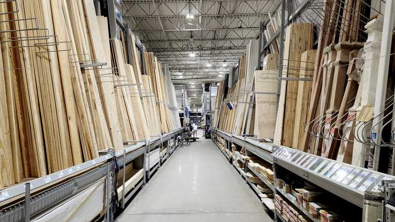 Picture of the lumber aisle at Lowe's.