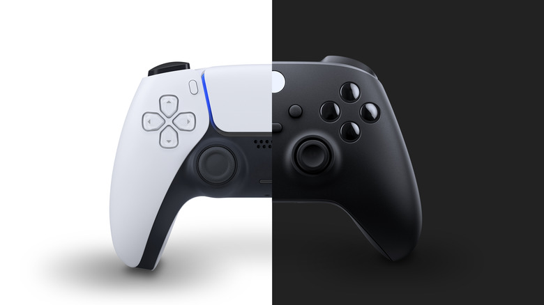 PS5, Xbox Series X Controller Comparison