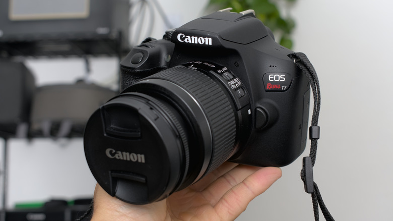 Canon camera lens