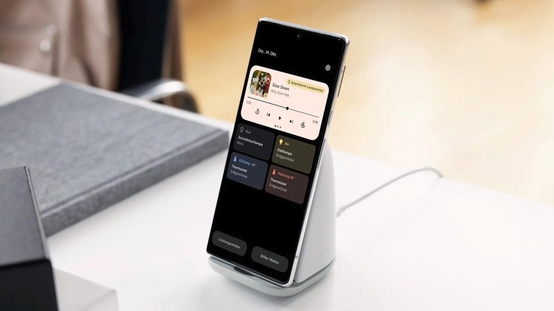 Google Pixel 6 docked in store