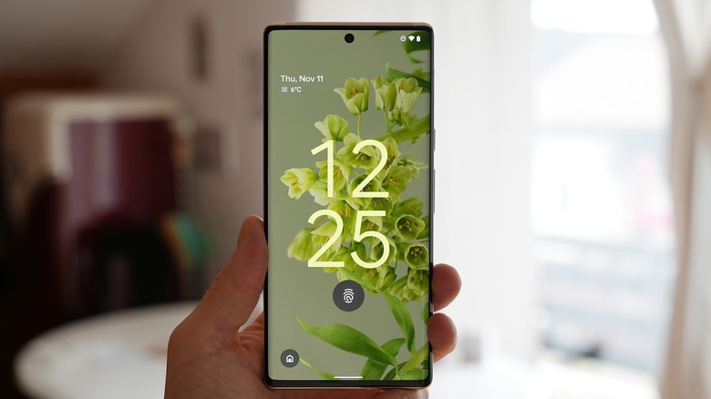 Google Pixel 6 lock screen