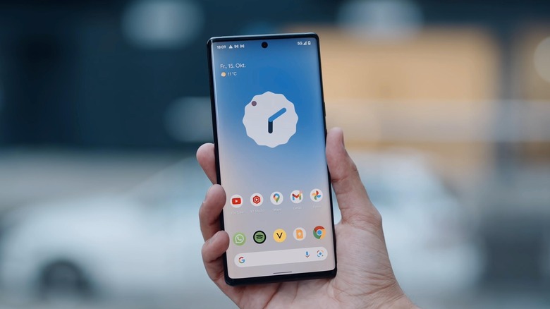Google Pixel 6 home screen