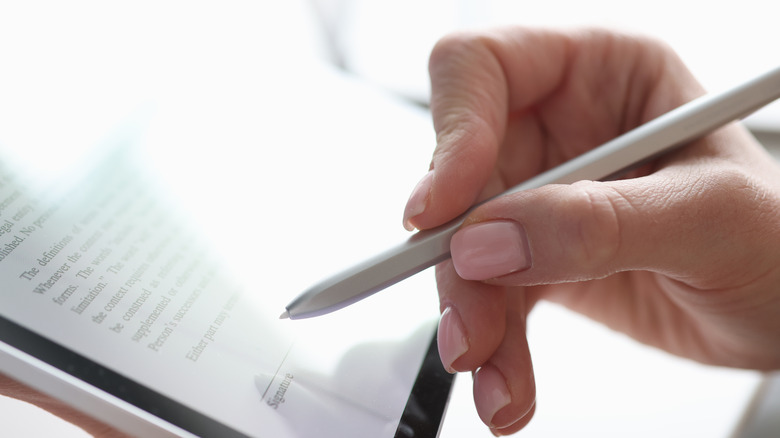 Signing a document on iPad