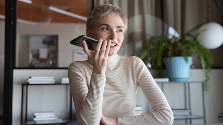 Creating notes using voice dictation