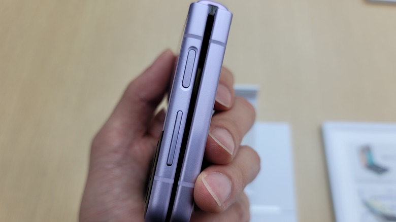 Samsung Galaxy Z Flip3 side view