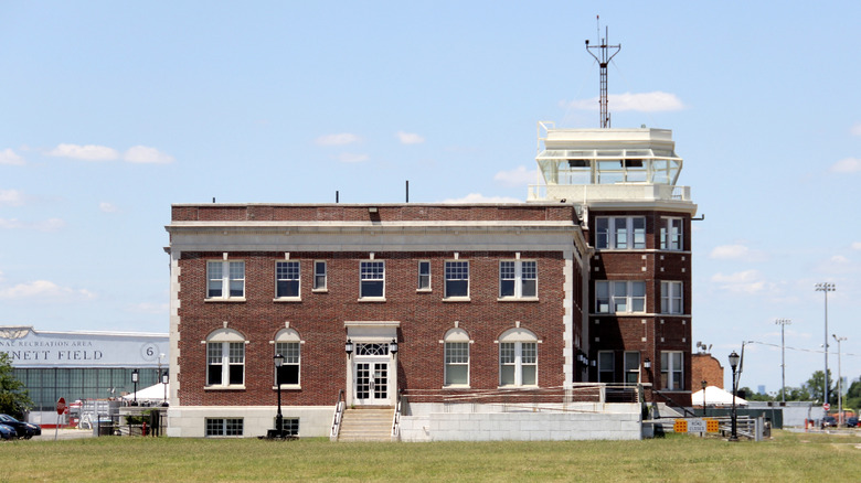 The main terminal building at Floyd Bennett Field