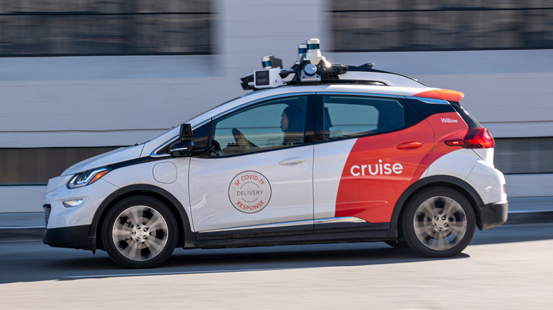 A Cruise self-driving taxi.
