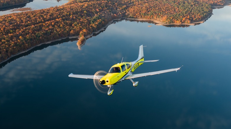 Cirrus Series G7