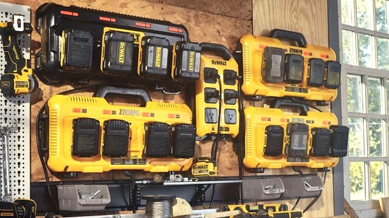 Picutre of DeWalt Power controller charging multiple batteries