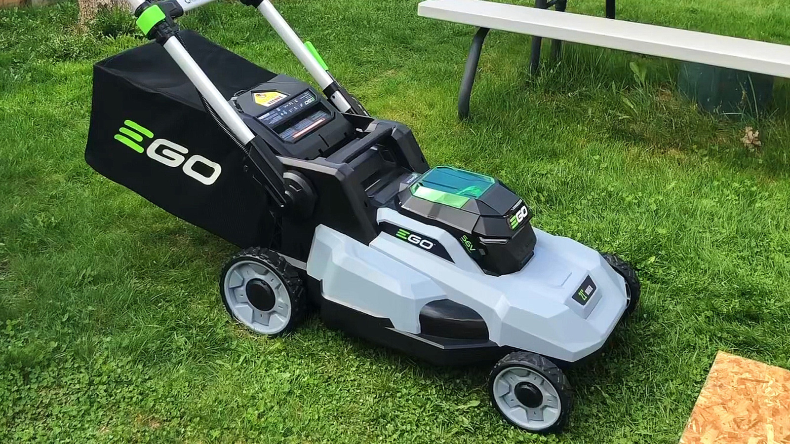This EGO Electric Lawn Mower Has Over 4K 5-Star Reviews – Here’s What Users Say About It