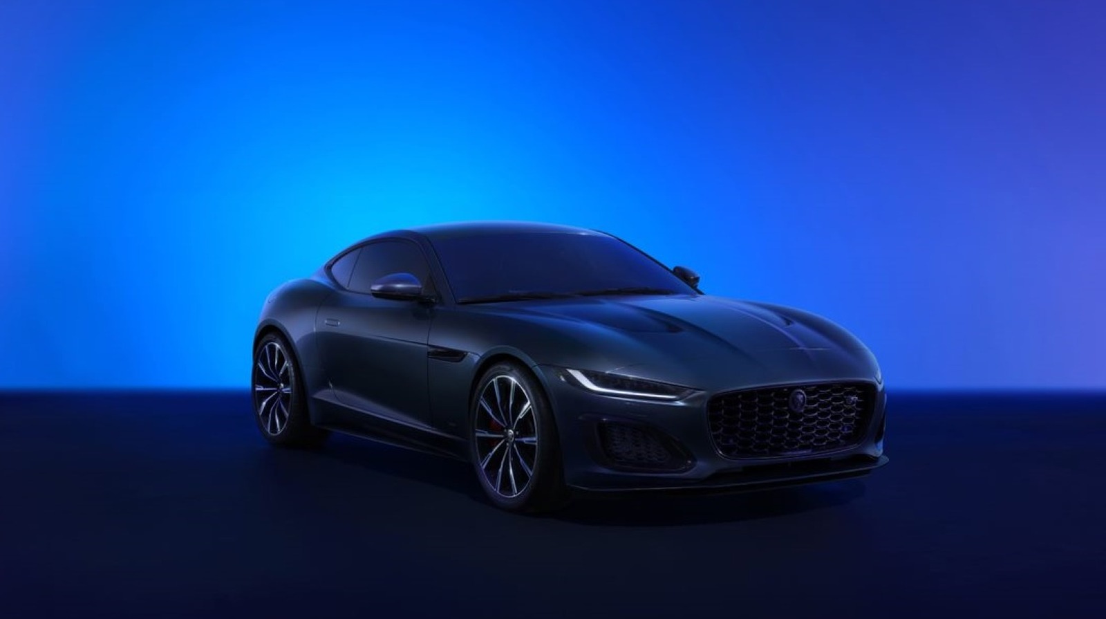 This Final Jaguar FType Brings The Automaker's Gas Sports Car Era To A