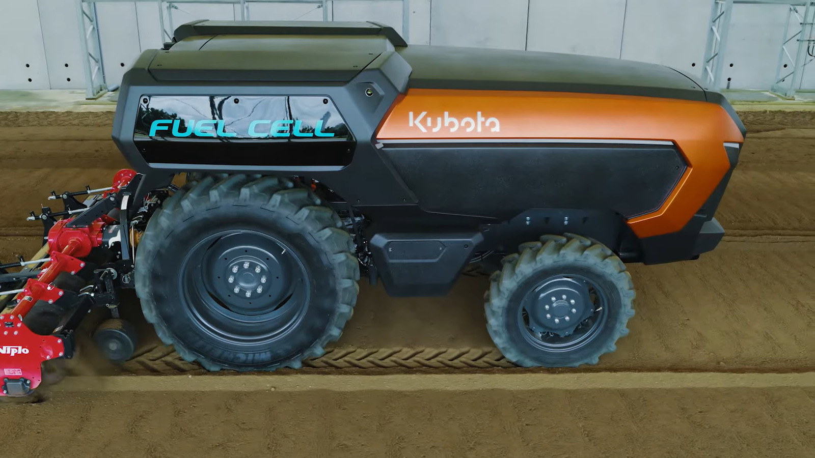 This Hydrogen-Powered, Self-Driving Tractor Is A Peek Into The Future Of Farming - SlashGear