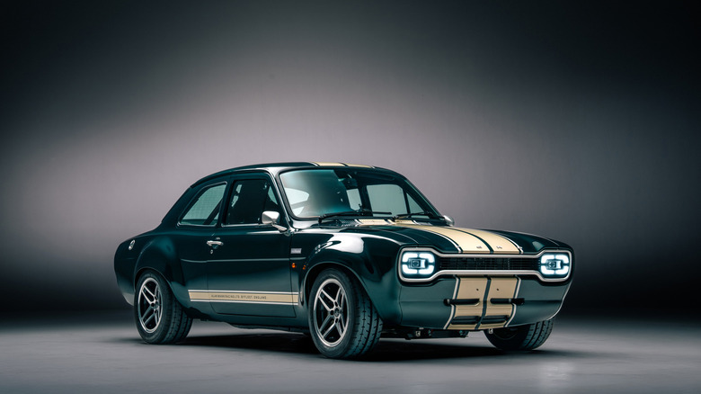 Boreham Motorworks Ford Escort Mk1 RS on gray and black background, front-right 3/4 view