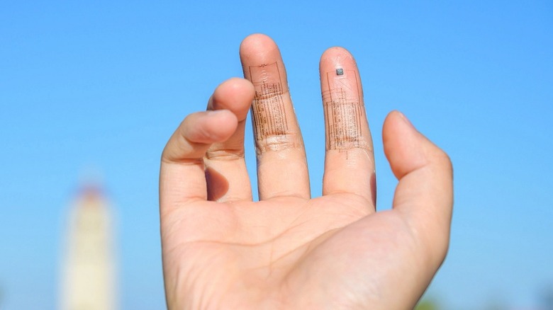 Electronic skin applies on finger