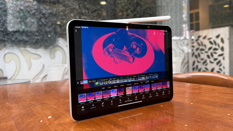 11th Gen iPad on a wooden table