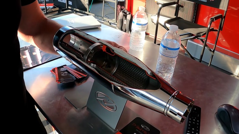 A cut away of the Jekill and Hyde exhaust system