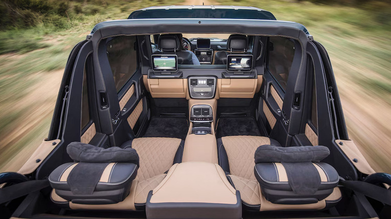 Interior shot from a Mercedes-Maybach G650 Laundalet