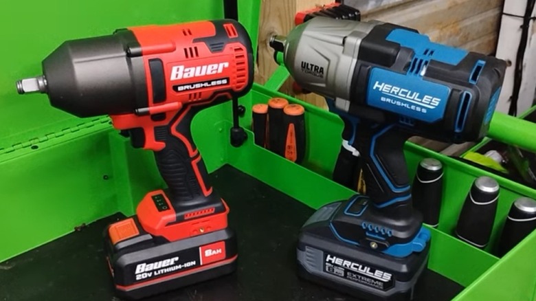 A side-by-side visual comparison of Bauer and Hercules impact wrenches.