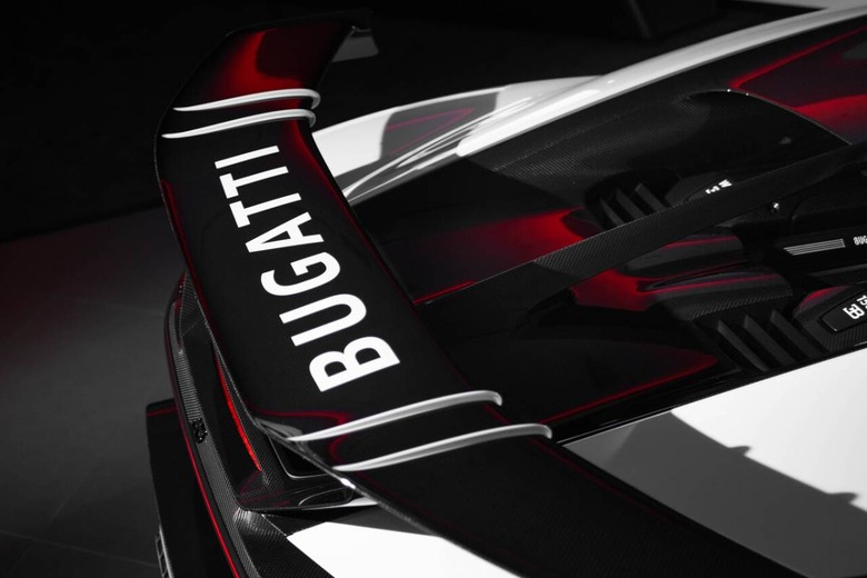 Bugatti Photo Release – First Divo deliveries to the US West Coast