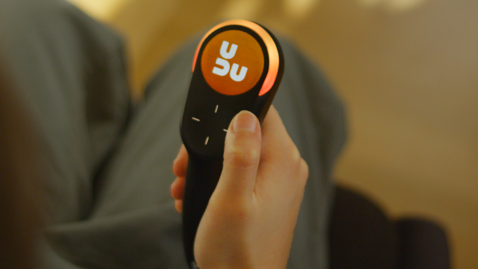 This Is The First Handheld Motion Controller For Mobile Games