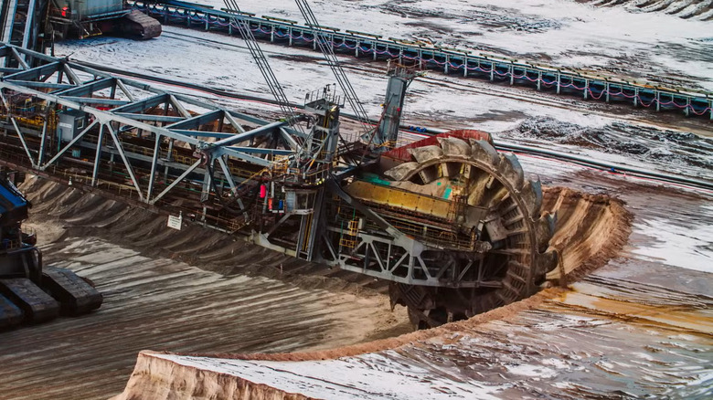 A closeup of the Bagger 293's excavation wheel