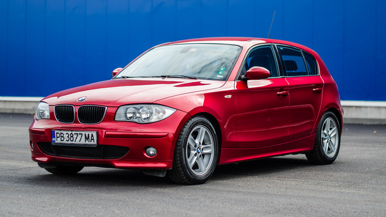 Front view of a red BMW 120D