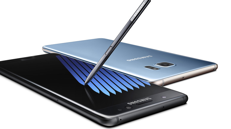 A Galaxy Note 7 with stylus.