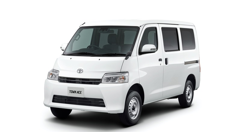 Base-model Toyota TownAce GL on white background