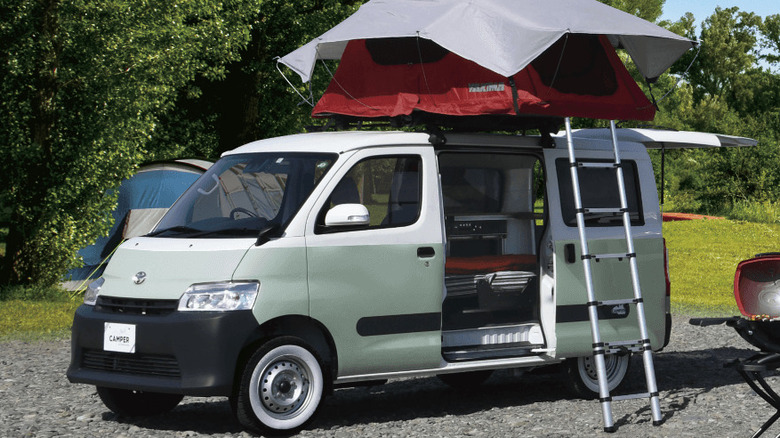 Toyota TownAce Camper Altopiano with sliding door and tailgate open and rooftop tent deployed