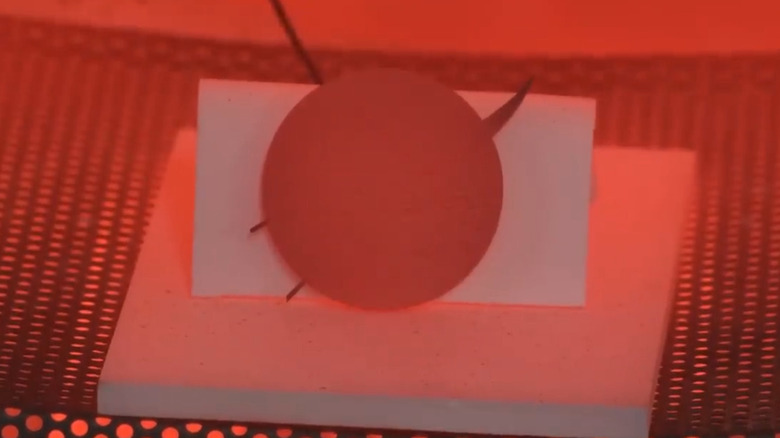 Alloy GRX-810 being heat tested