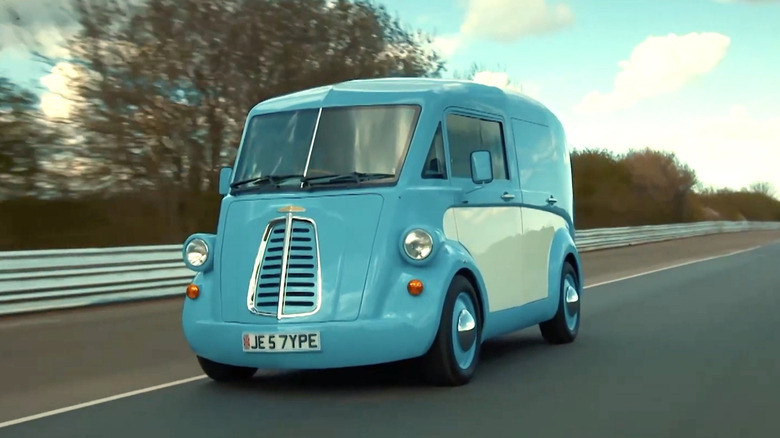 Picture showing Morris JE Van driving on the road