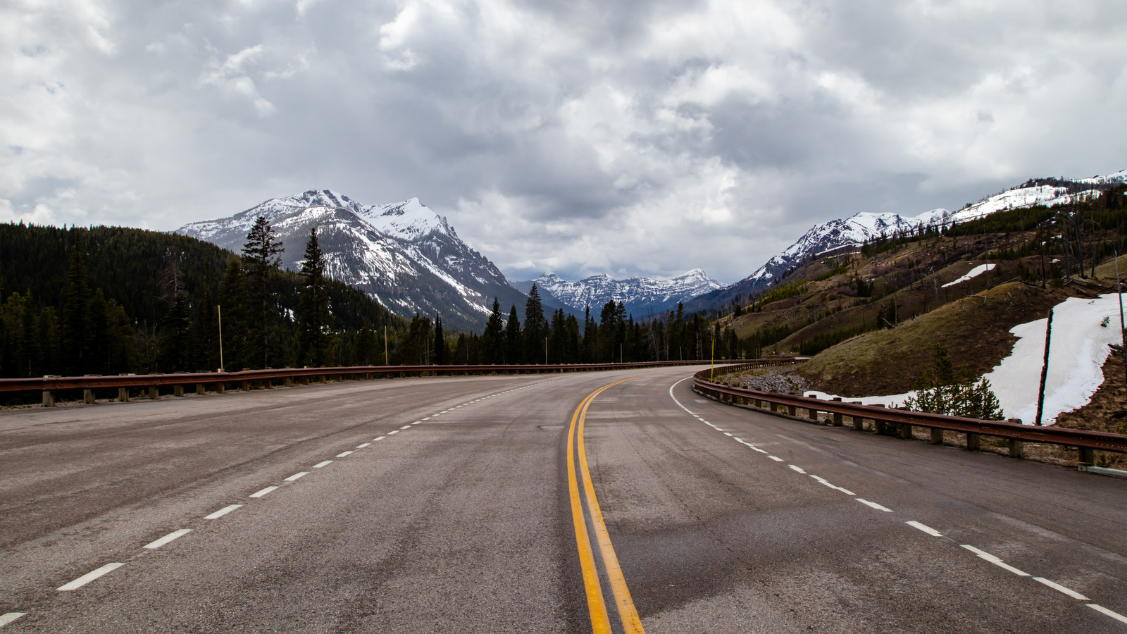 This Popular Highway Gets Its First Winter Warning For The Season, Impacting Travel
