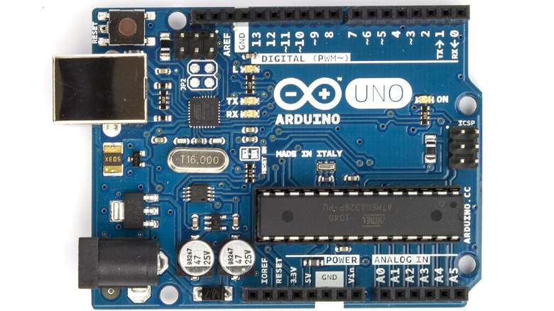 ARDU-UNO-03-Front