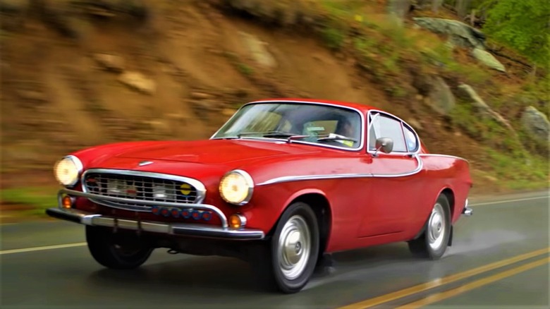 Irv Gordon's Volvo P1800 in action