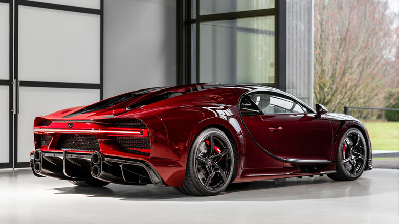 Bugatti Chiron Super Sport Red Carbon