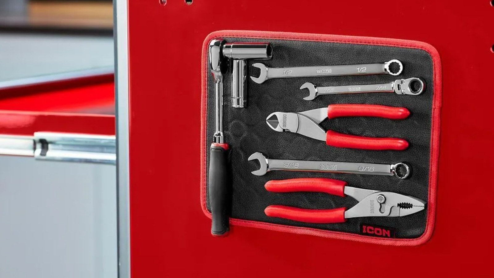 This Redditor Found A Unique Way To Show Off The Strength Of Harbor Freight's Magnetic Mat