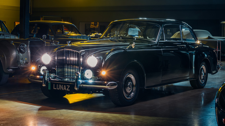 Bentley S2 EV parked