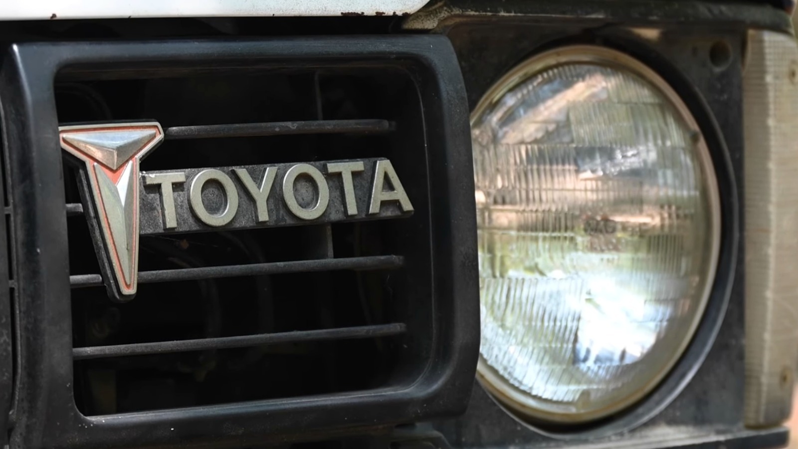 This Toyota Revolutionized The Compact 4WD Pickup Truck