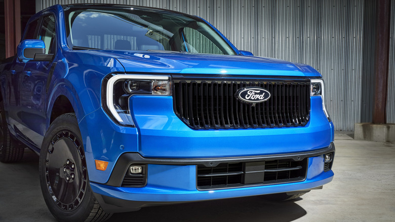 Front-end of blue 2025 Ford Maverick Lobo