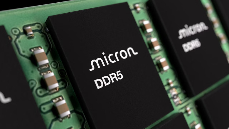 An illustration showing Micron DDR5 DRAM chips on a circuit board