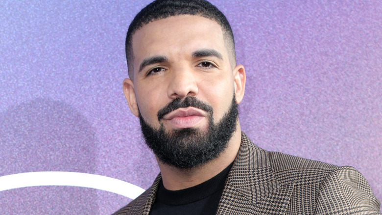 Drake smiling red carpet